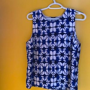 Beautiful Banana Republic blouse size small